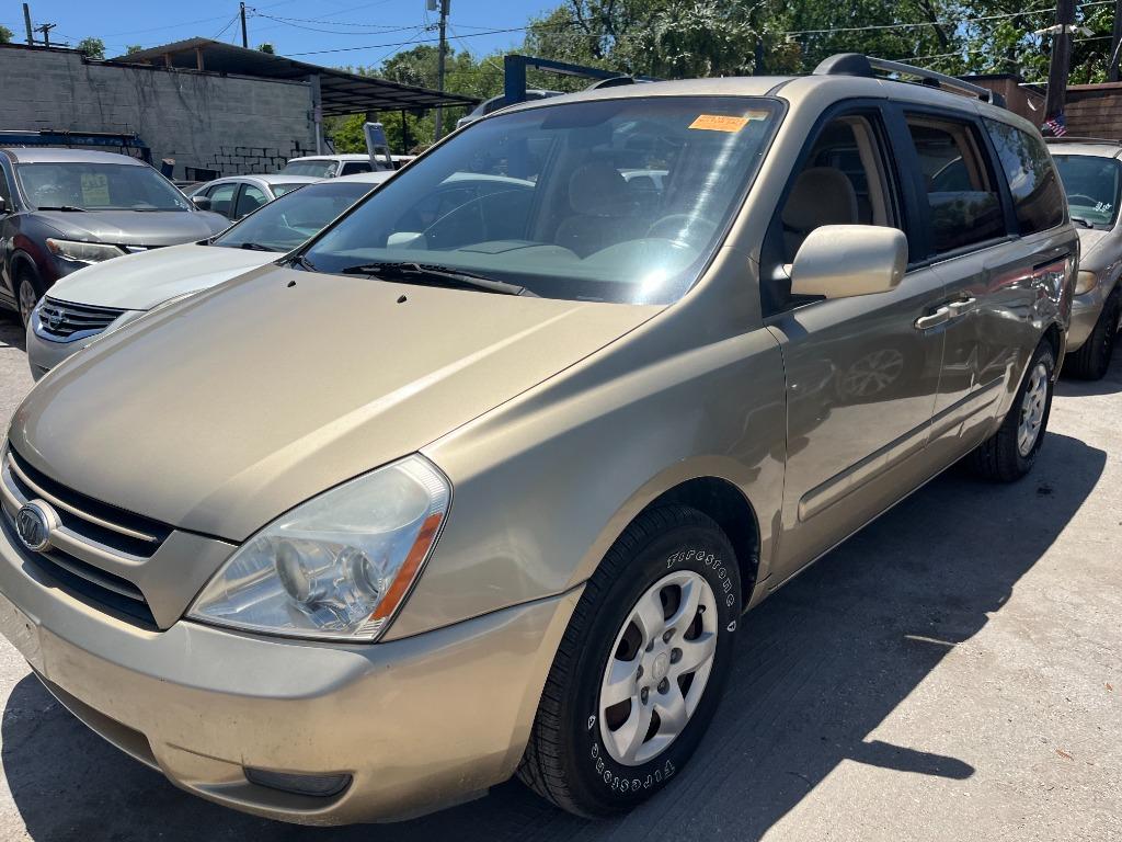 2006 Kia Sedona LX's photo