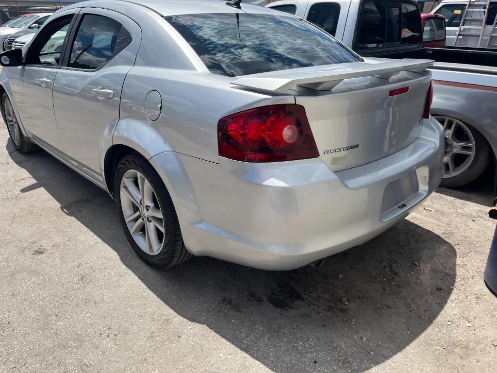 2011 Dodge Avenger Heat - Photo 11