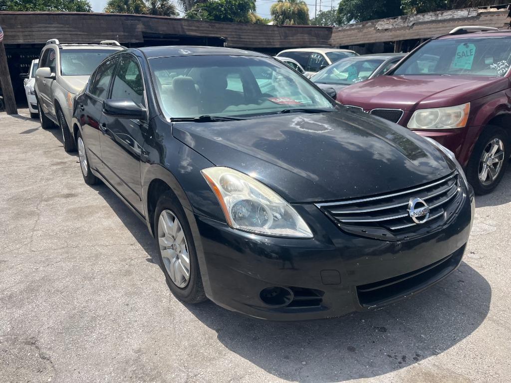 2010 Nissan Altima Base