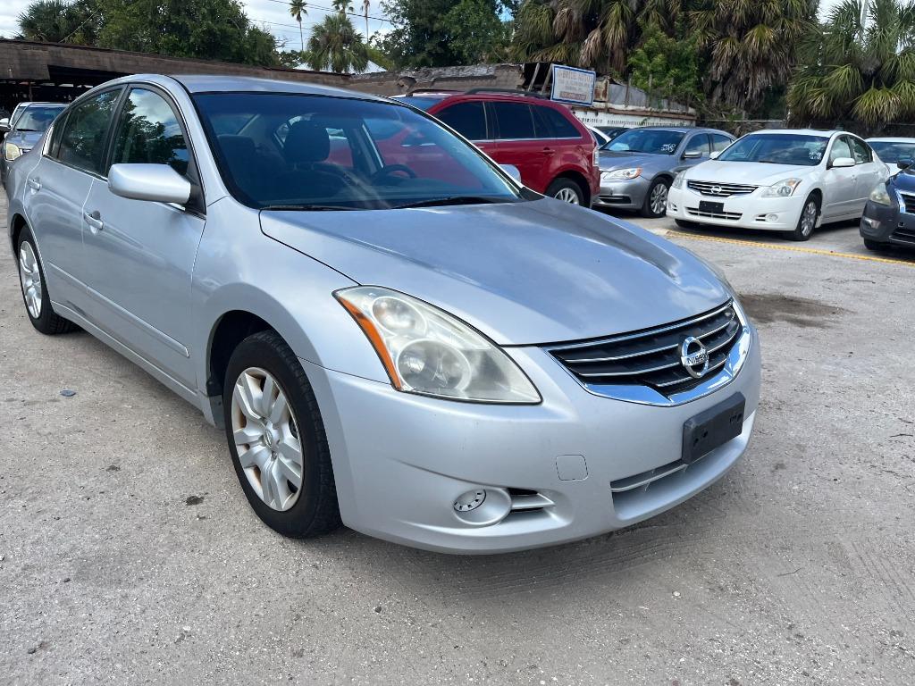 2010 Nissan Altima Base